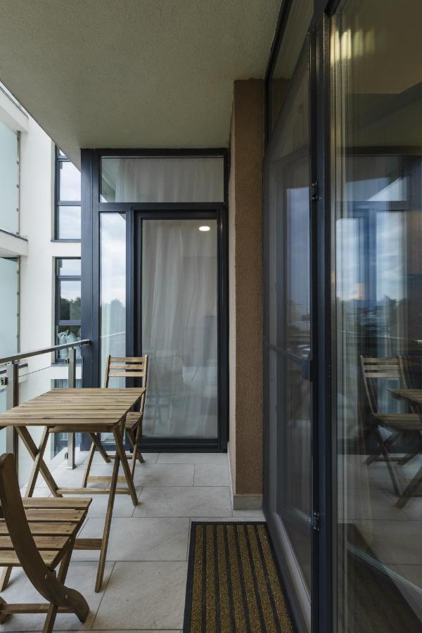 Apartment Near Iulius Mall With Balcony & Private Parking Timisoara Ngoại thất bức ảnh